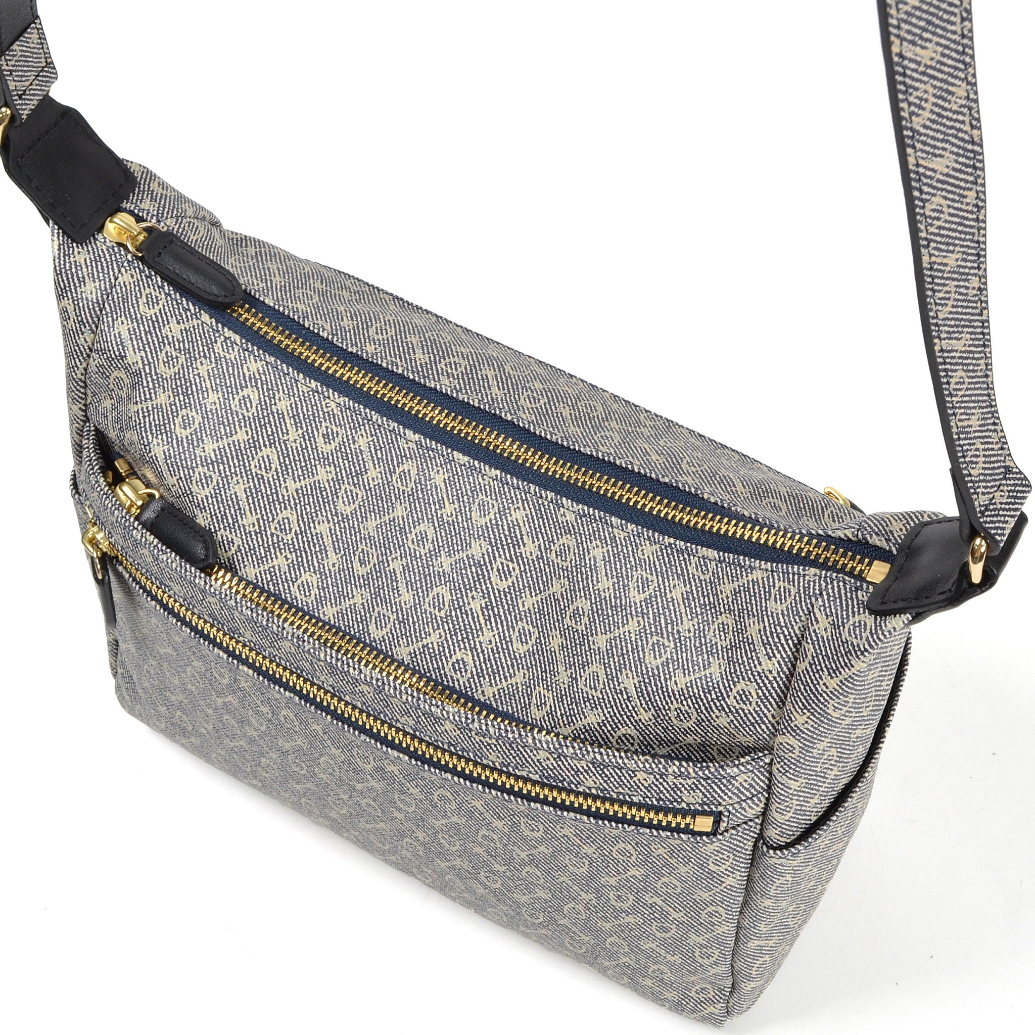 115583 Shoulder Bag